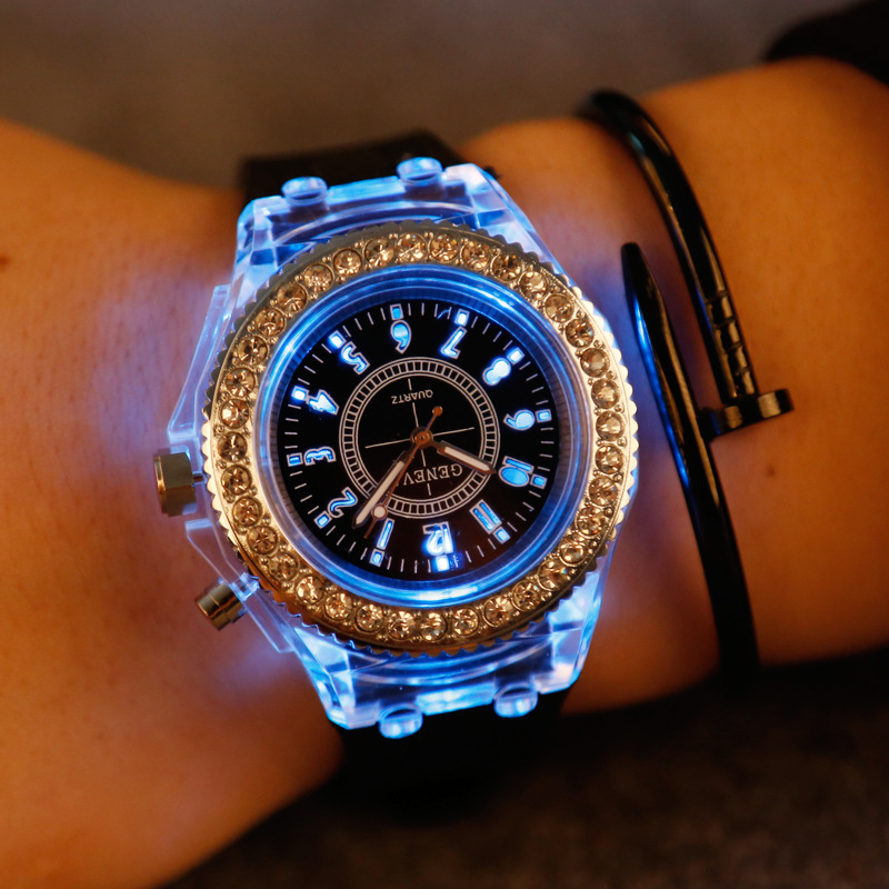 Women Watch Luminous Personali - Jewelry Diamond Watches recension och pris
